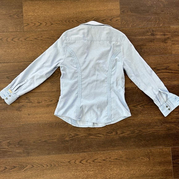 Express button down - Picture 2 of 3